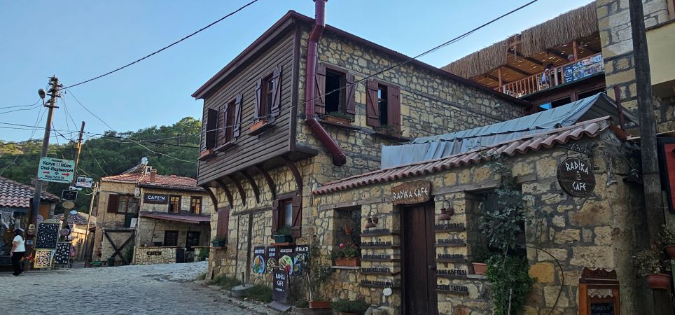 köyden başla yaklaşımı